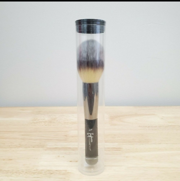 It Cosmetics Heavenly Luxe Wand Ball Powder Brush #8 - Picture 2 of 3